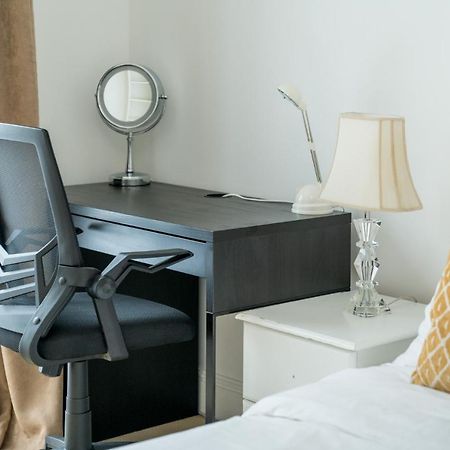 Crossharbour Canary Wharf 2 Bed Duplex Apartment Londres Extérieur photo