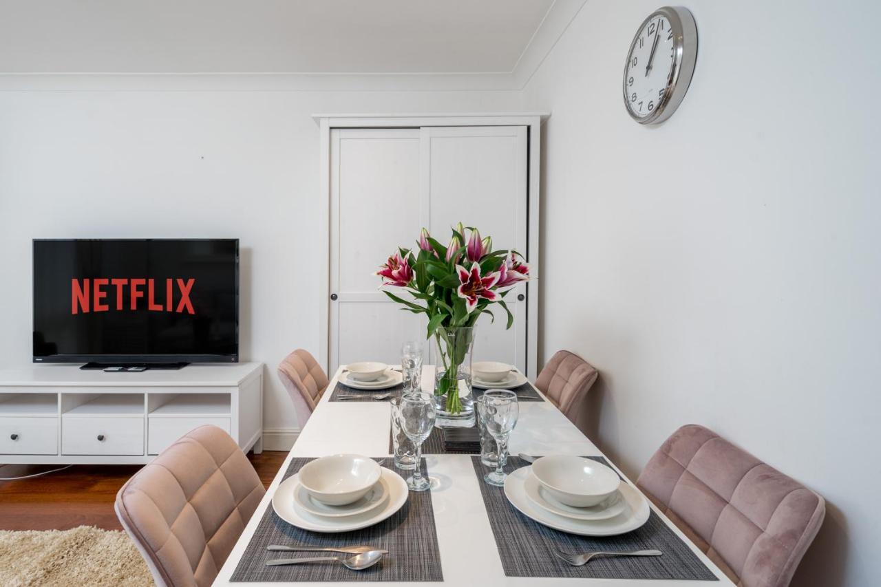 Crossharbour Canary Wharf 2 Bed Duplex Apartment Londres Extérieur photo