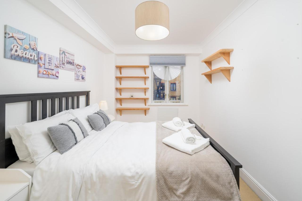 Crossharbour Canary Wharf 2 Bed Duplex Apartment Londres Extérieur photo